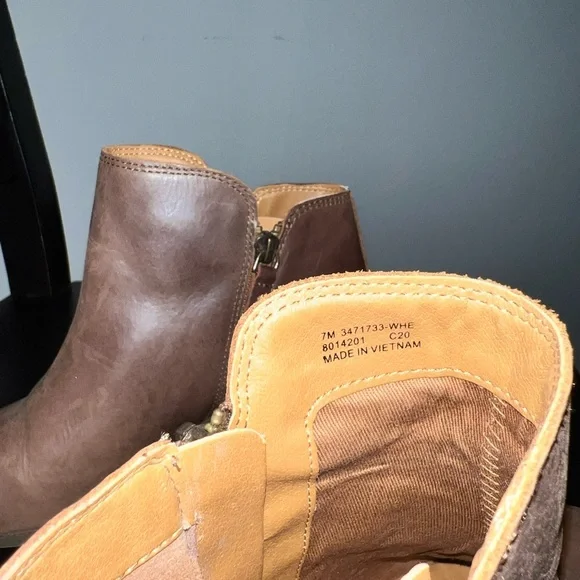 Like-New FRYE Judith Zip Leather Booties (Dark Brown) Size 7M - Picture 3 of 4